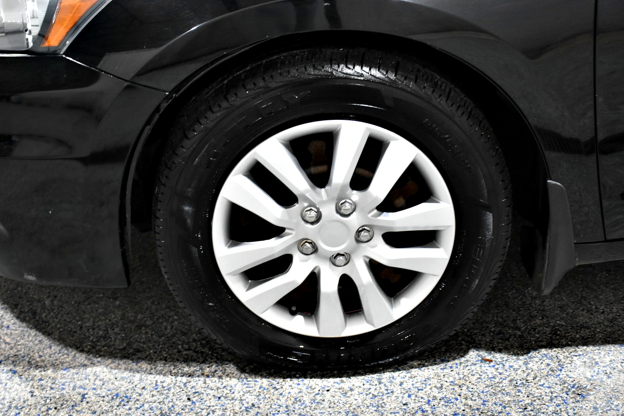 Honda Accord LX sedan AT 2012