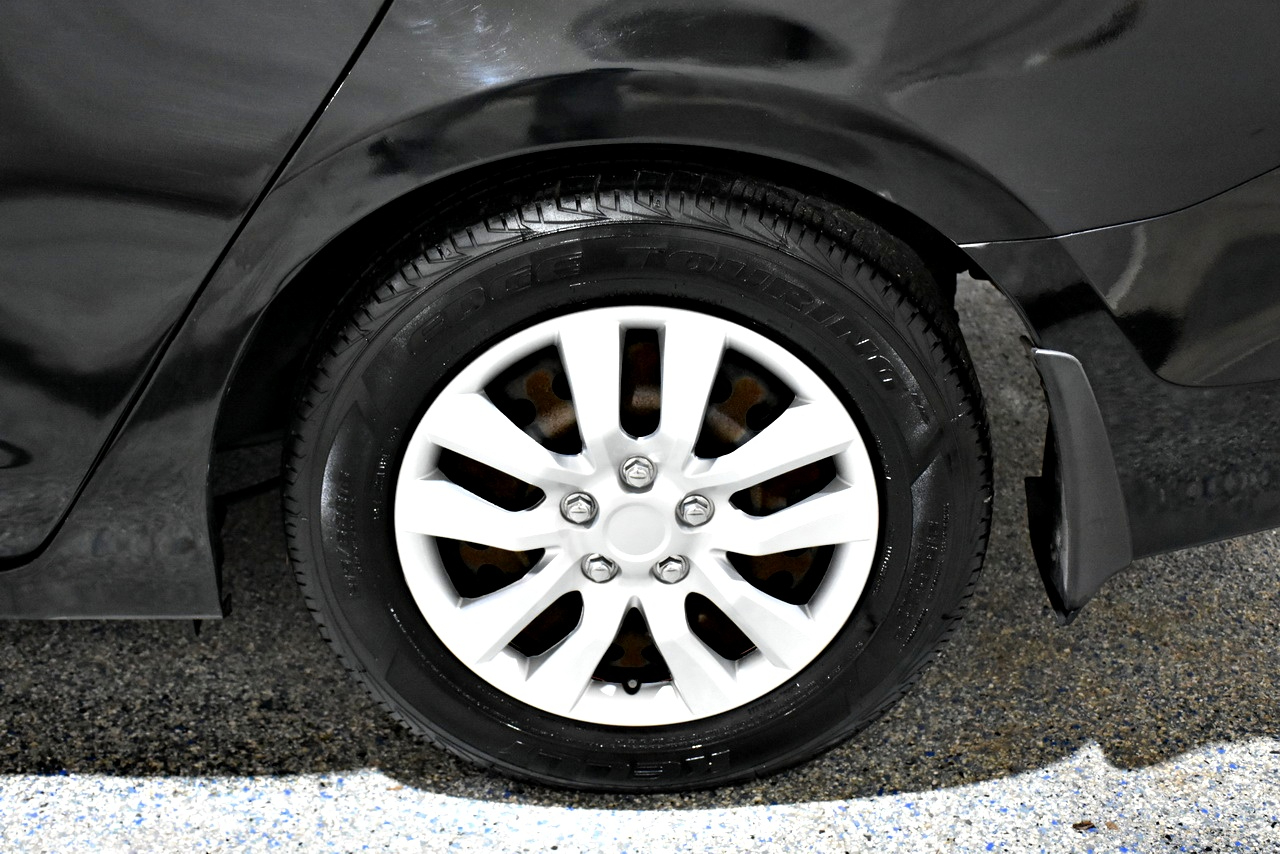 Honda Accord LX sedan AT 2012