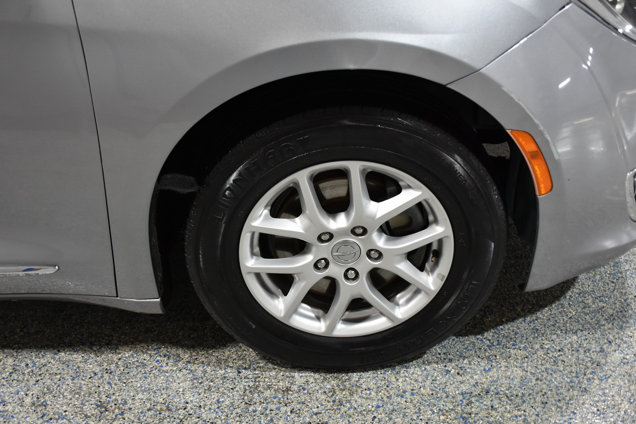 Chrysler Pacifica Limited 2020