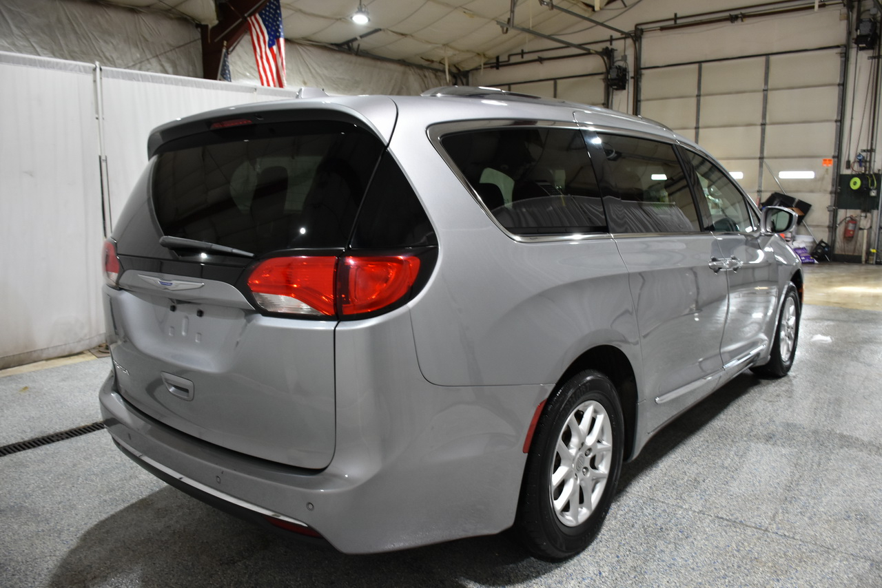 Chrysler Pacifica Limited 2020