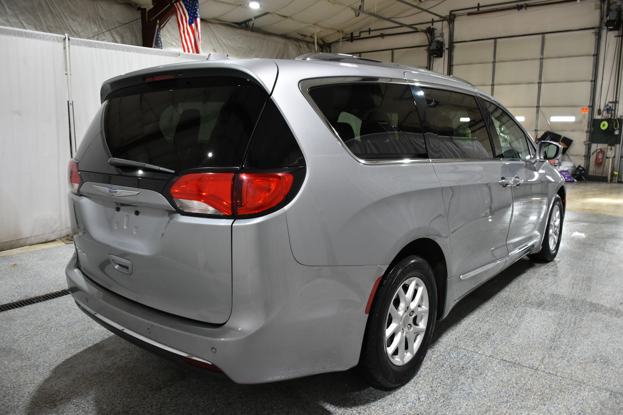 Chrysler Pacifica Limited 2020
