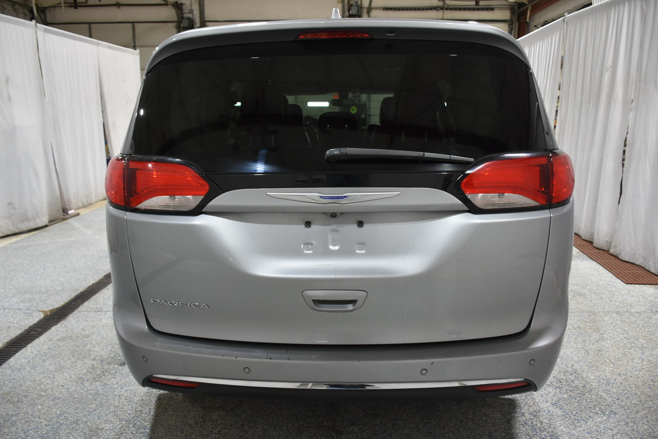 Chrysler Pacifica Limited 2020