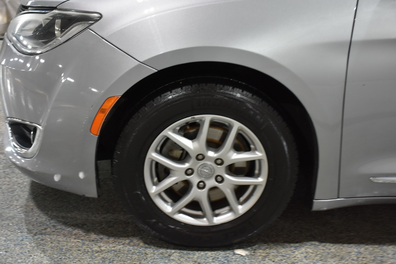 Chrysler Pacifica Limited 2020