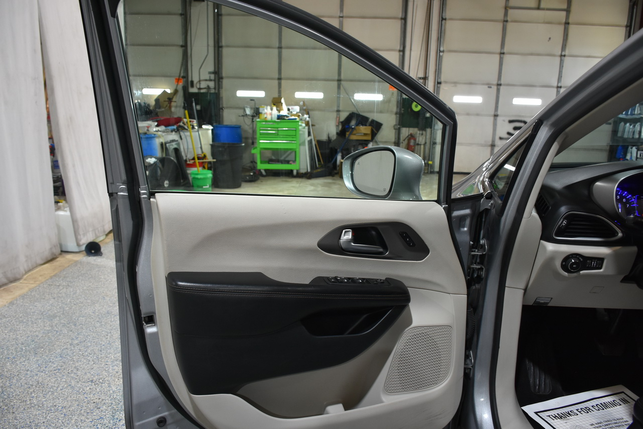 Chrysler Pacifica Limited 2020