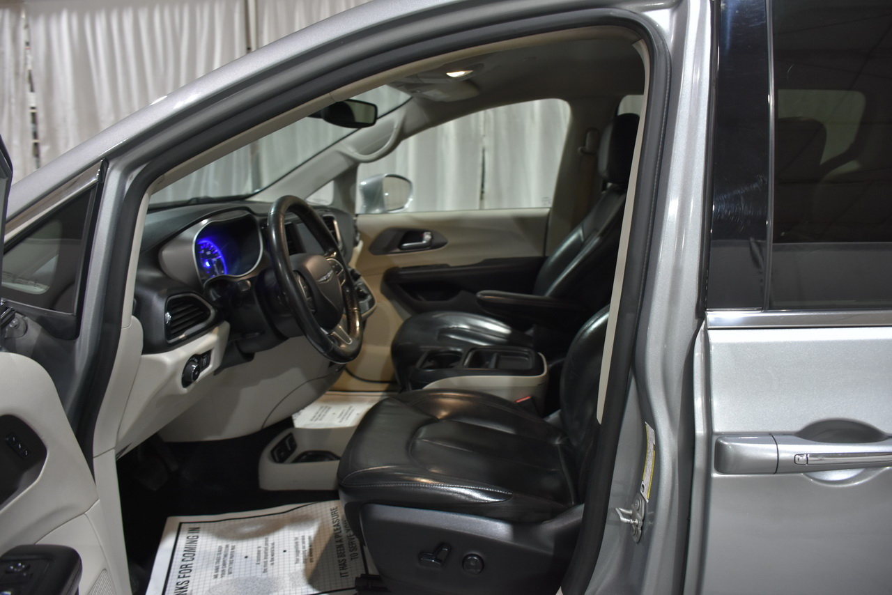 Chrysler Pacifica Limited 2020