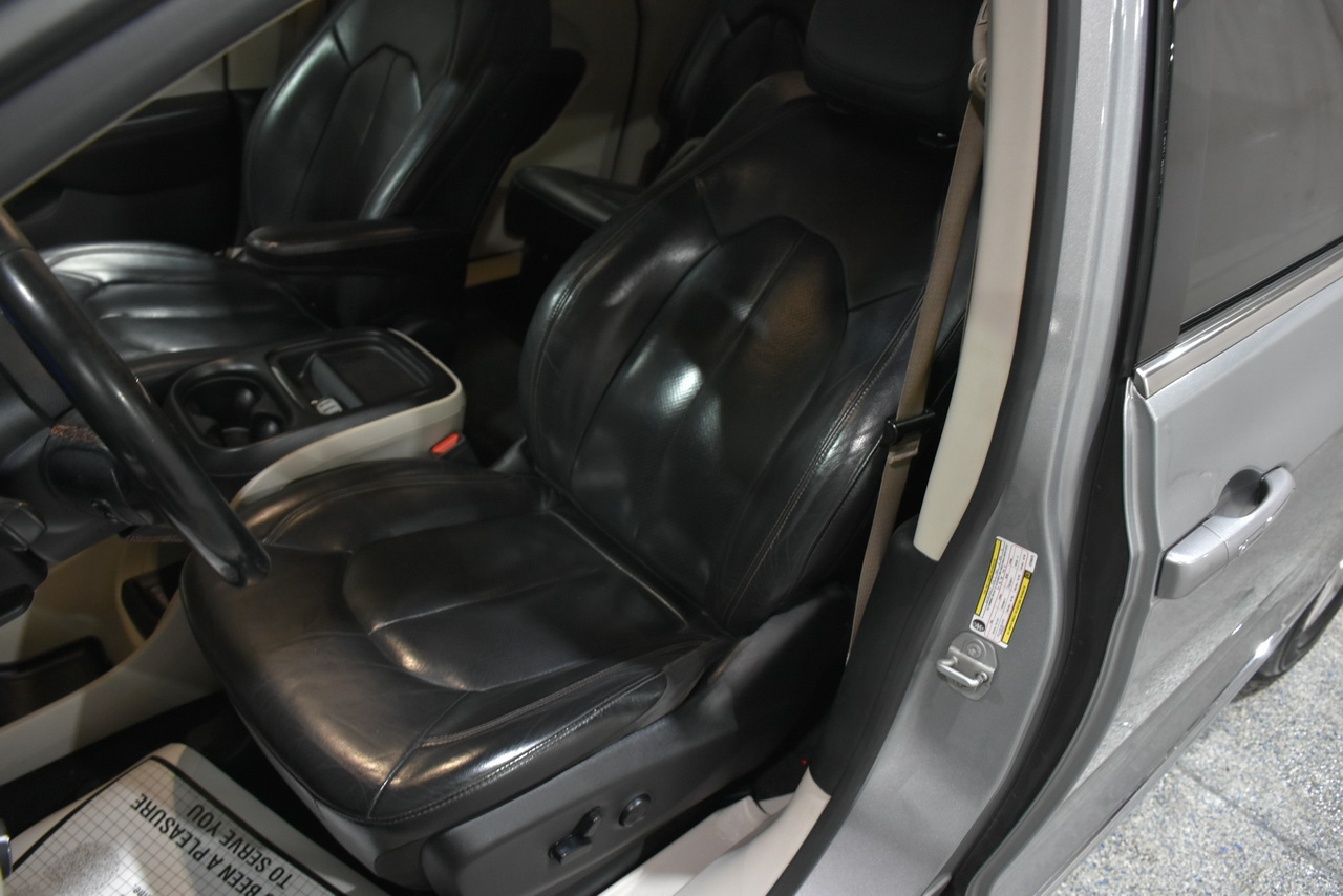 Chrysler Pacifica Limited 2020