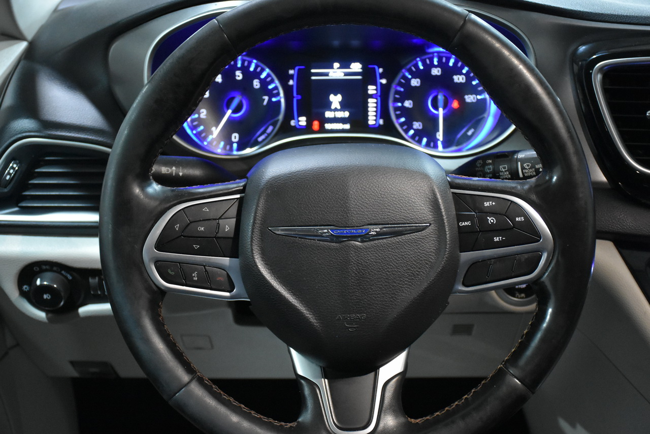 Chrysler Pacifica Limited 2020