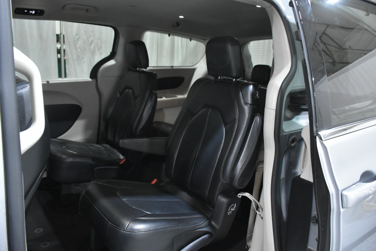 Chrysler Pacifica Limited 2020