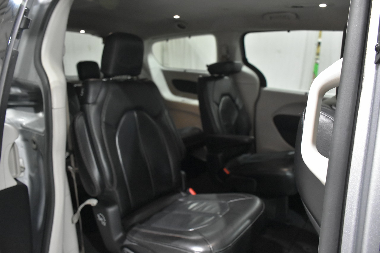 Chrysler Pacifica Limited 2020