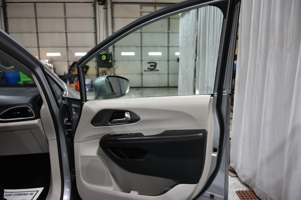 Chrysler Pacifica Limited 2020