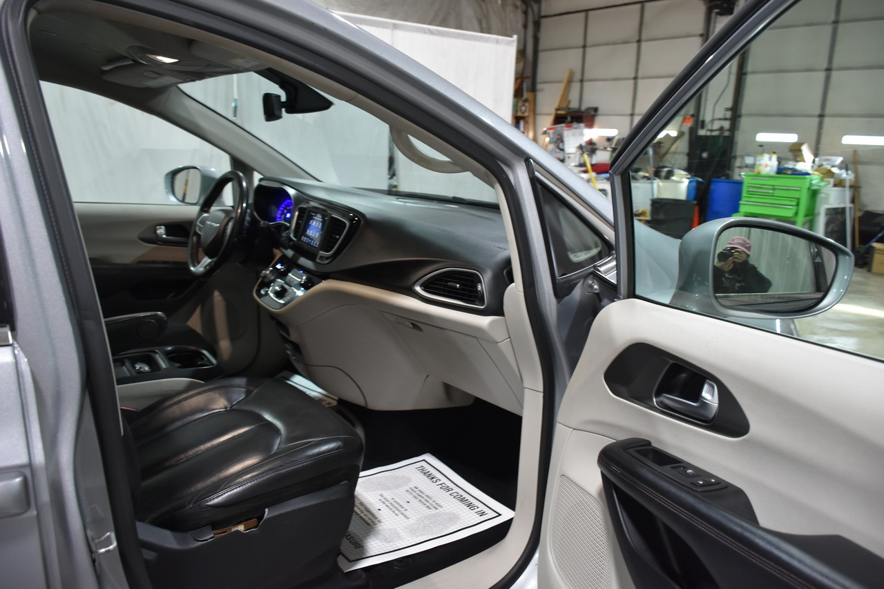 Chrysler Pacifica Limited 2020