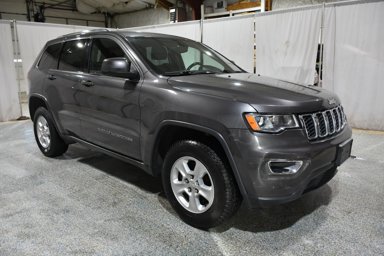 Jeep Grand Cherokee Laredo 4WD 2017