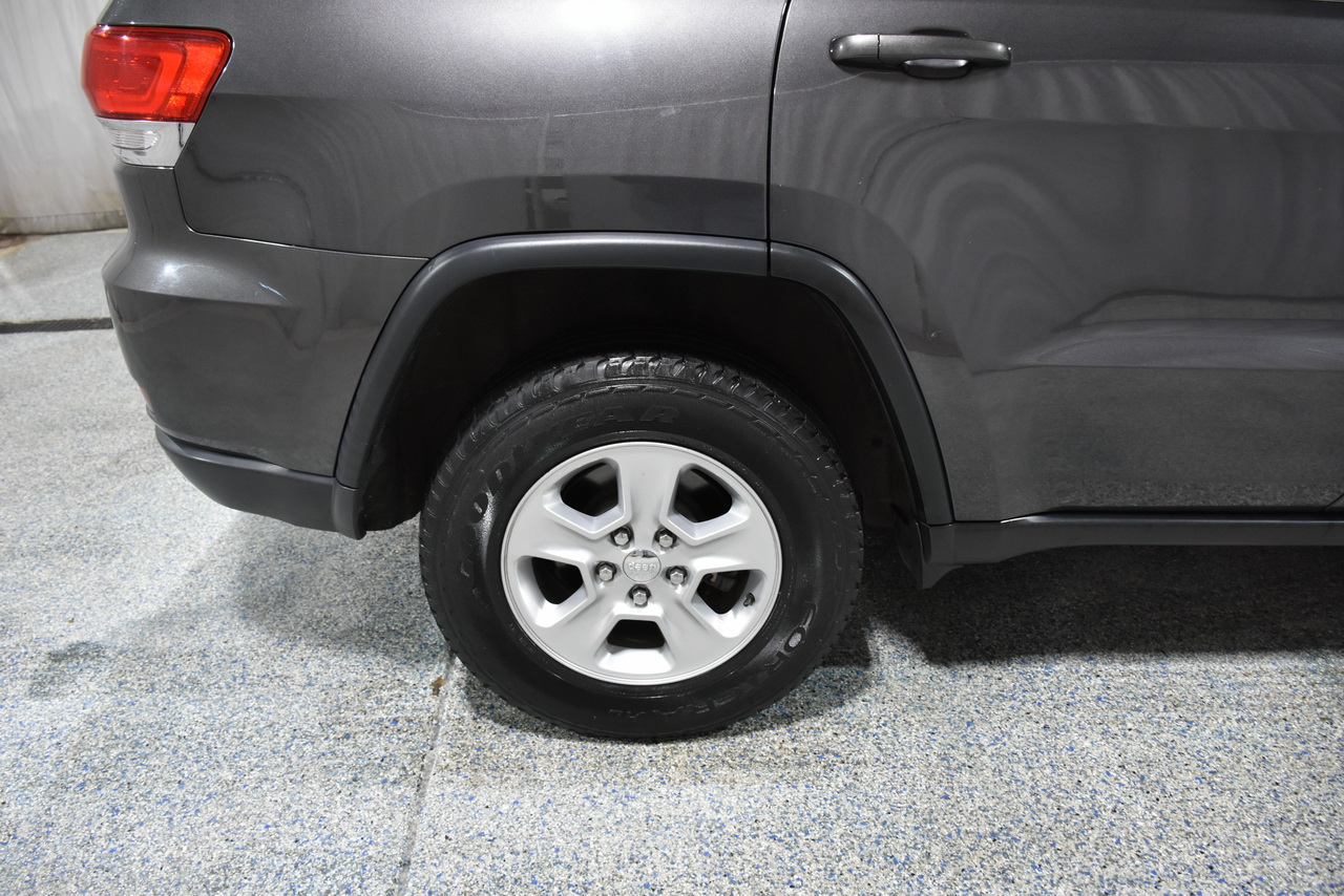 Jeep Grand Cherokee Laredo 4WD 2017