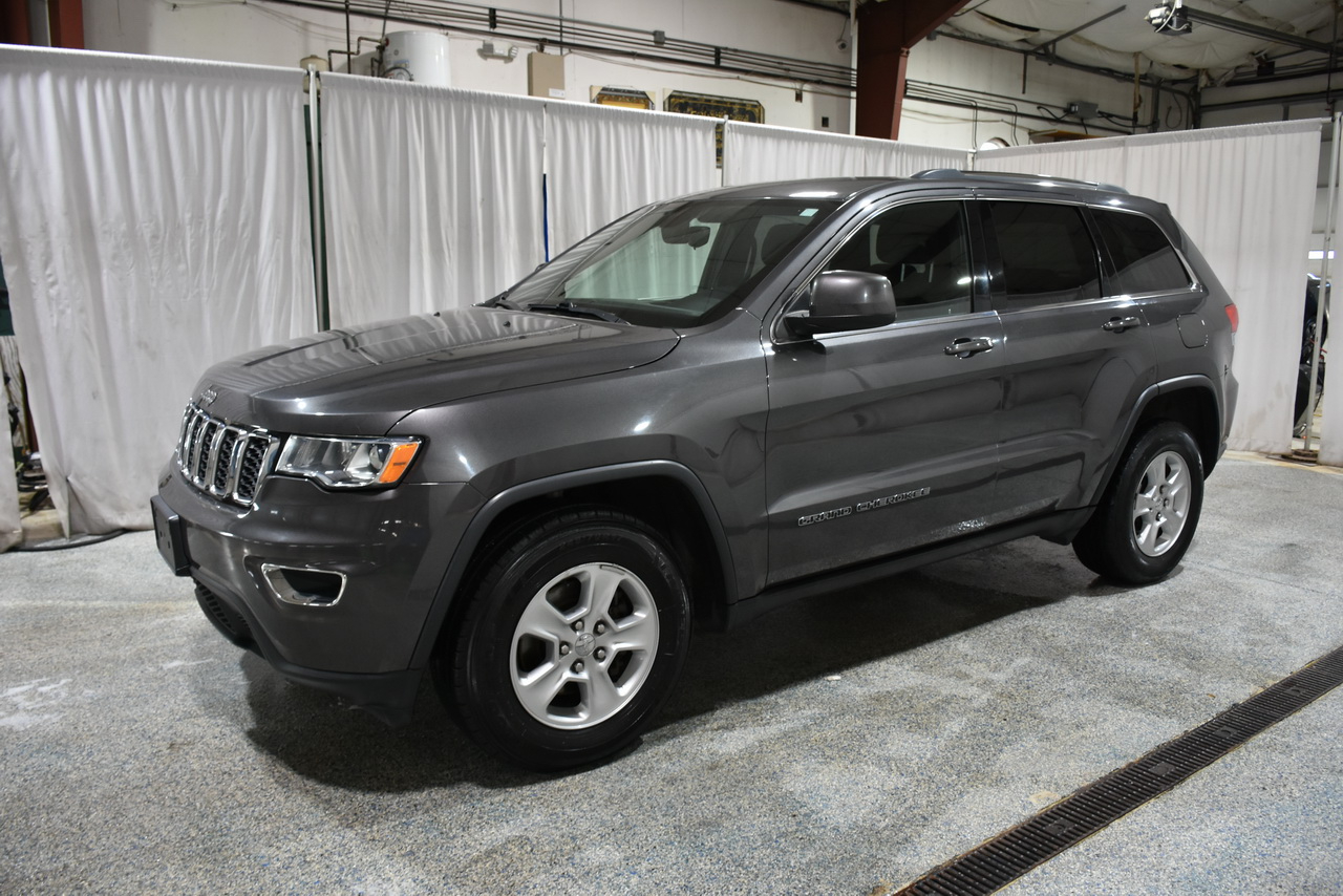 Jeep Grand Cherokee Laredo 4WD 2017