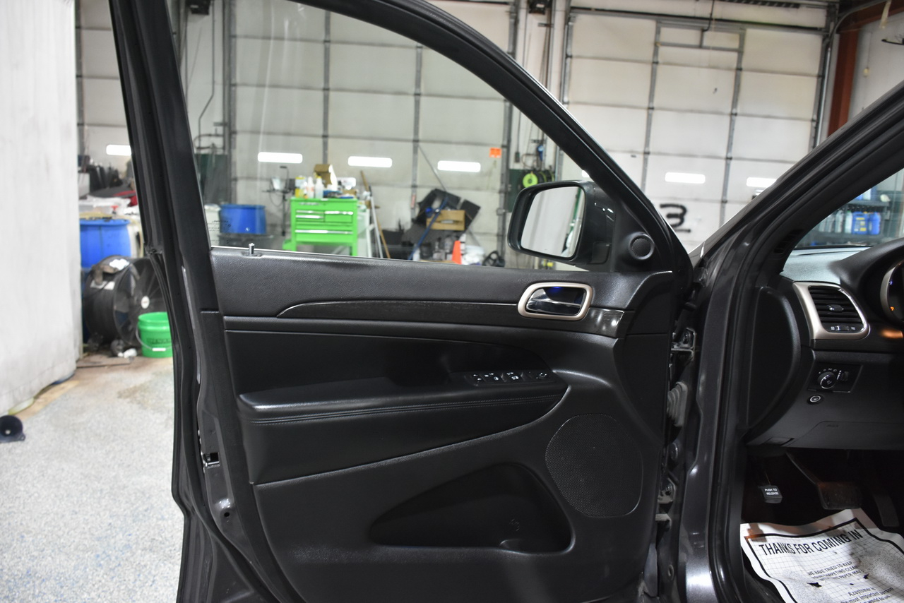 Jeep Grand Cherokee Laredo 4WD 2017