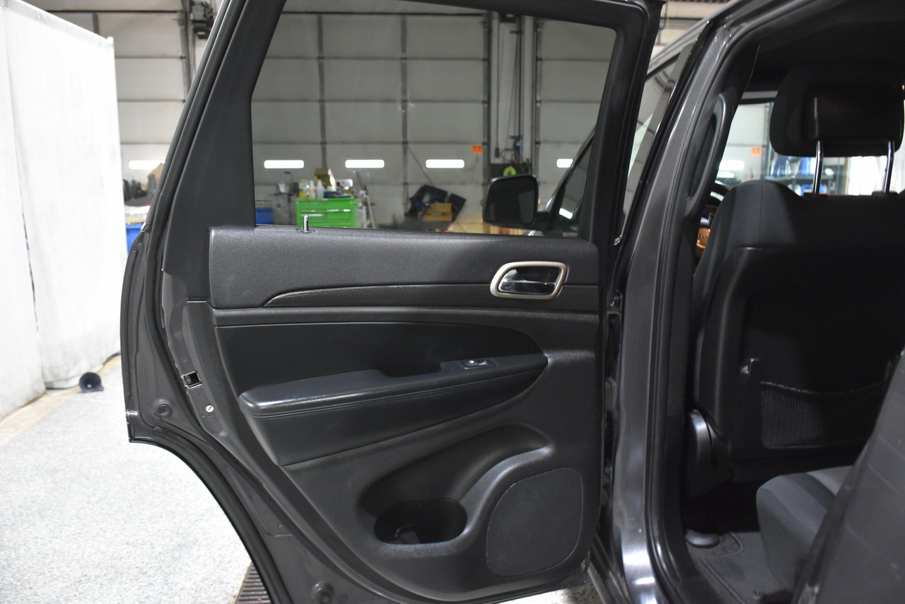 Jeep Grand Cherokee Laredo 4WD 2017