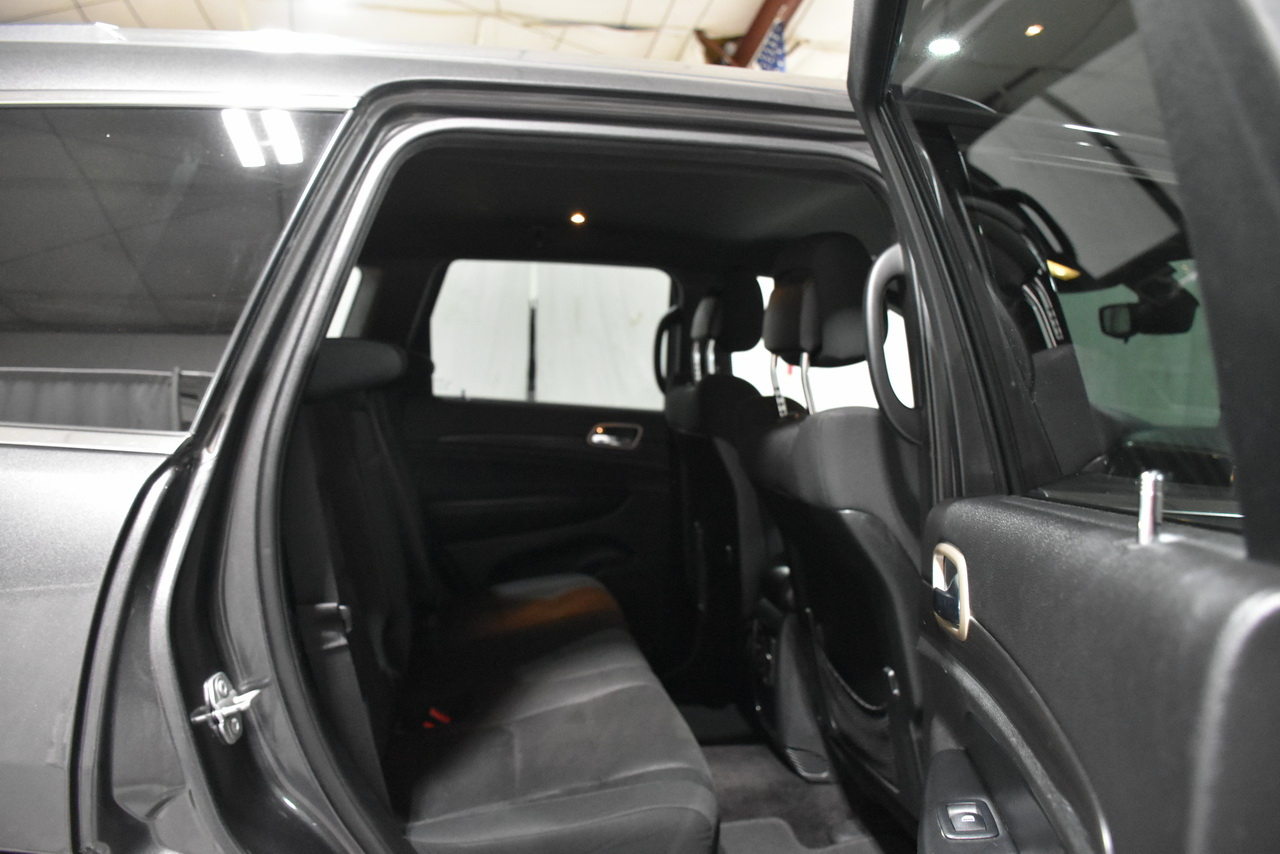 Jeep Grand Cherokee Laredo 4WD 2017