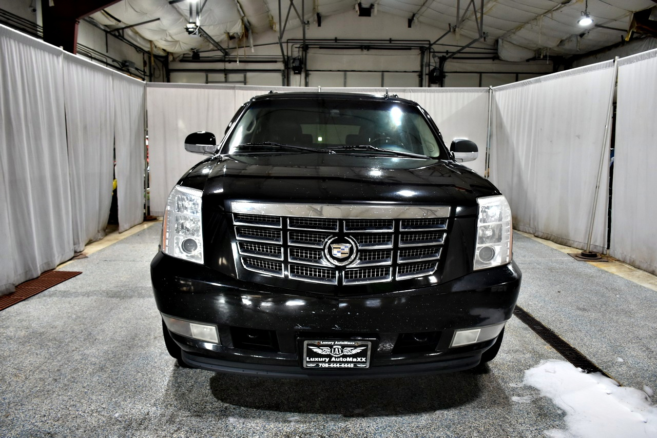 Cadillac Escalade ESV AWD Luxury 2011