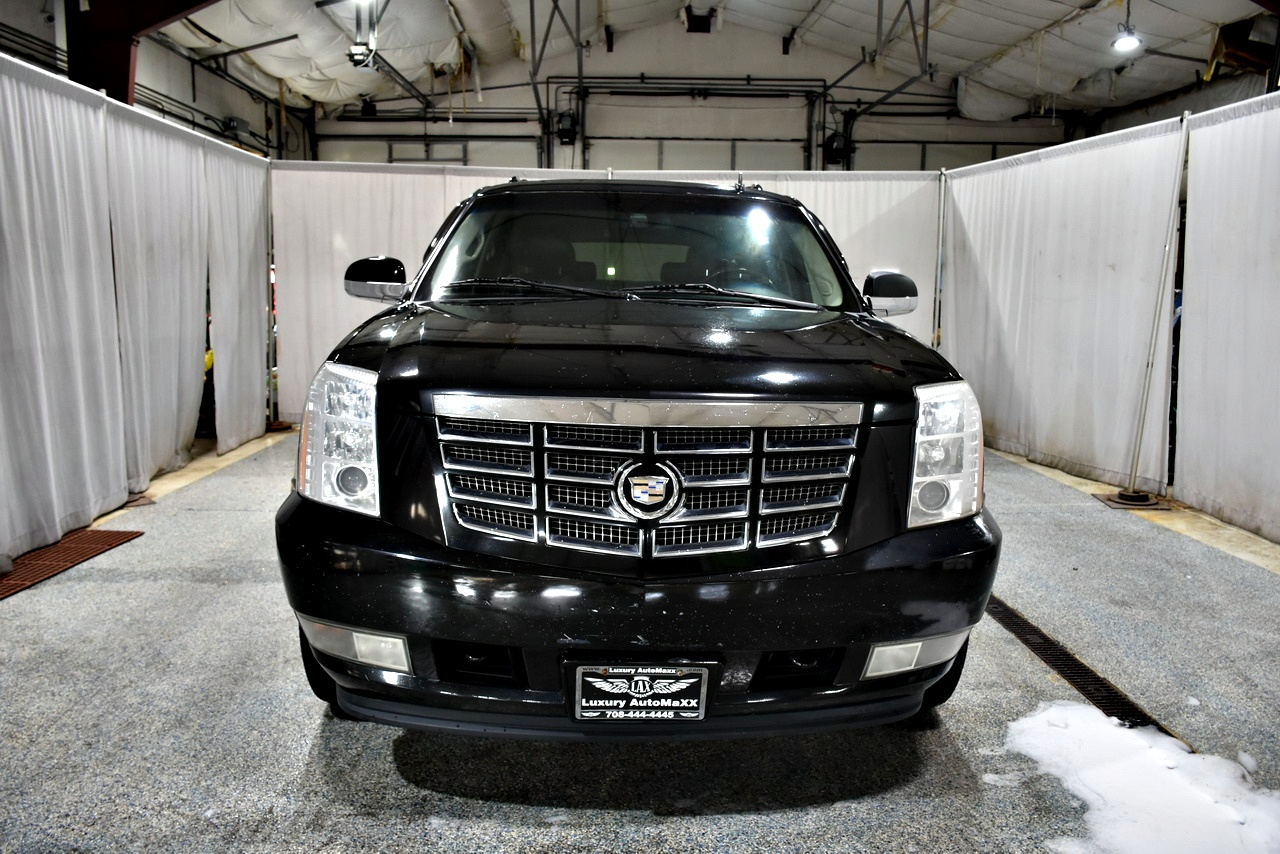 Cadillac Escalade ESV AWD Luxury 2011