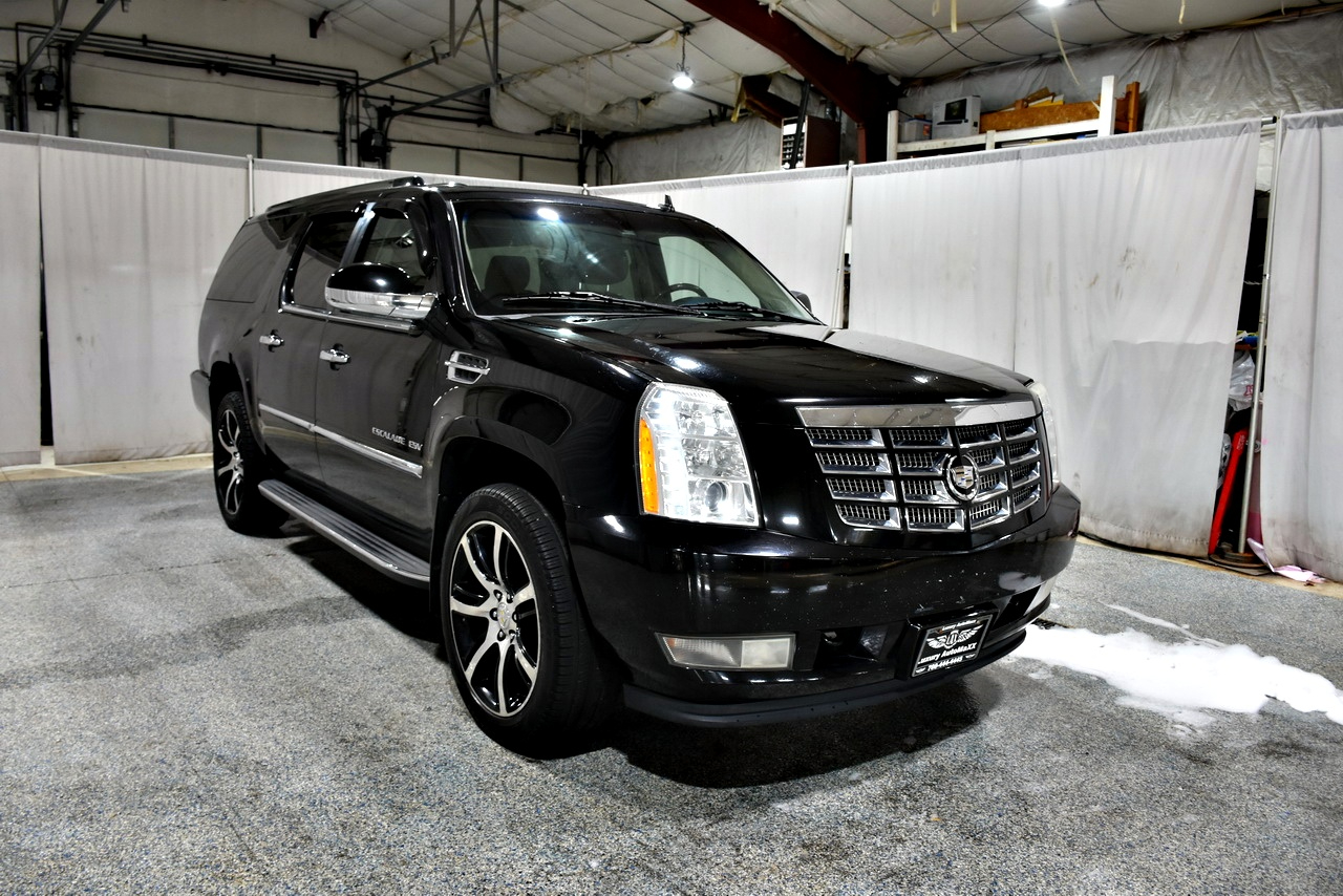 Cadillac Escalade ESV AWD Luxury 2011