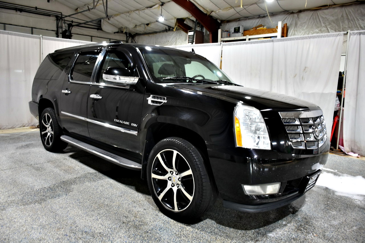 Cadillac Escalade ESV AWD Luxury 2011
