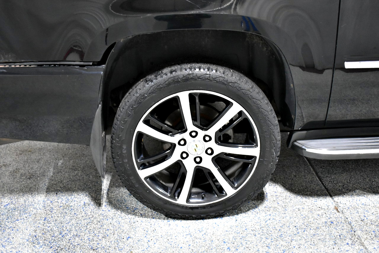 Cadillac Escalade ESV AWD Luxury 2011