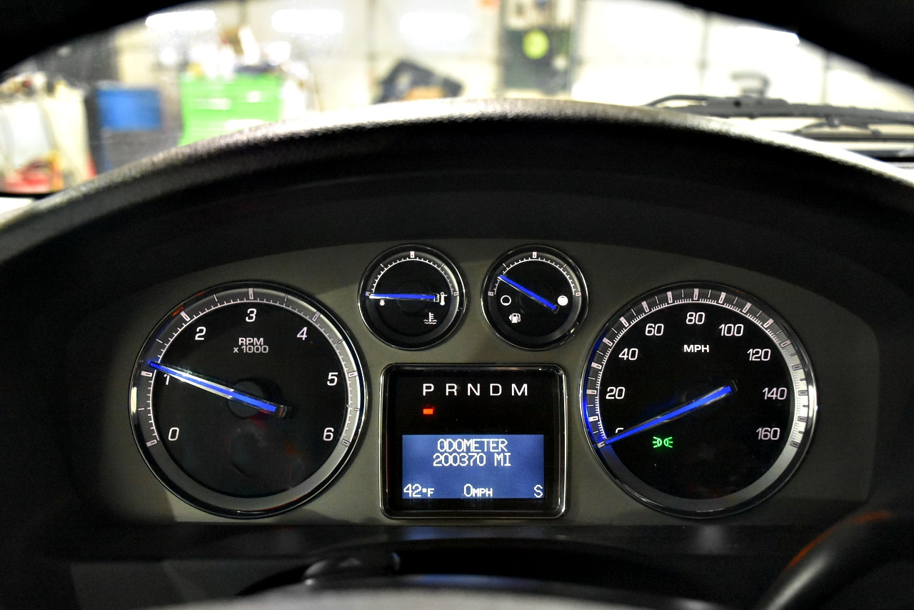 Cadillac Escalade ESV AWD Luxury 2011