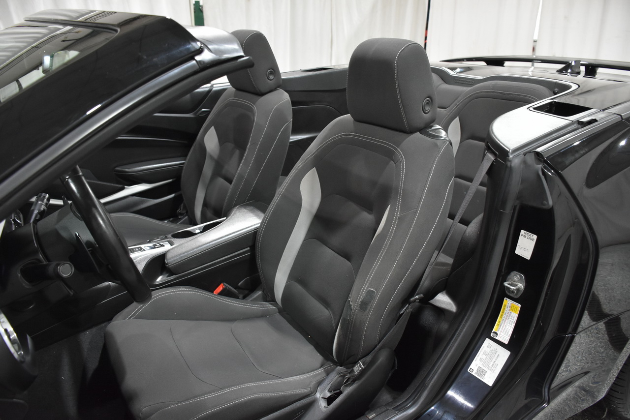 Chevrolet Camaro 1LT Convertible 8A 2020