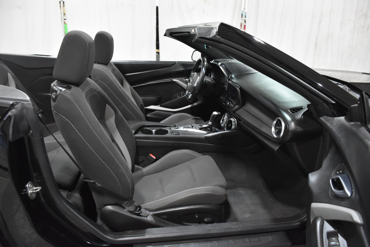 Chevrolet Camaro 1LT Convertible 8A 2020