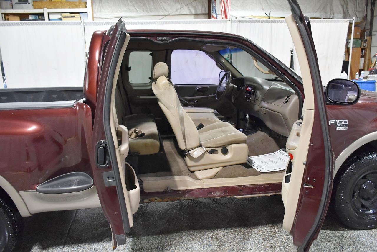 Ford F-150 XL SuperCab Flareside 4WD 2001