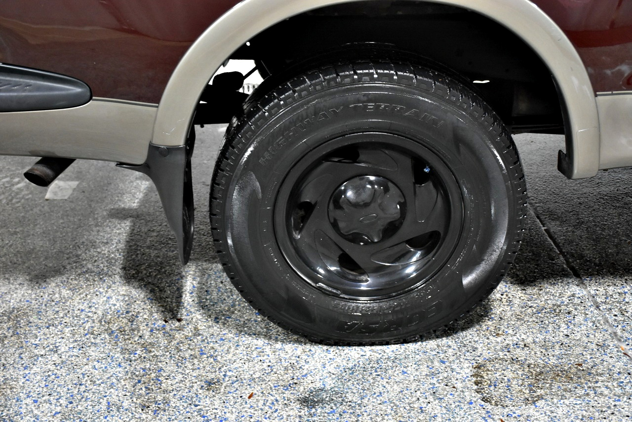 Ford F-150 XL SuperCab Flareside 4WD 2001