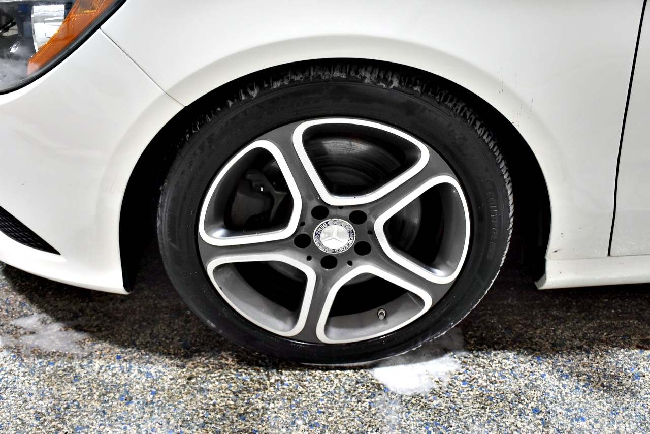 Mercedes-Benz CLA-Class CLA250 4MATIC 2014