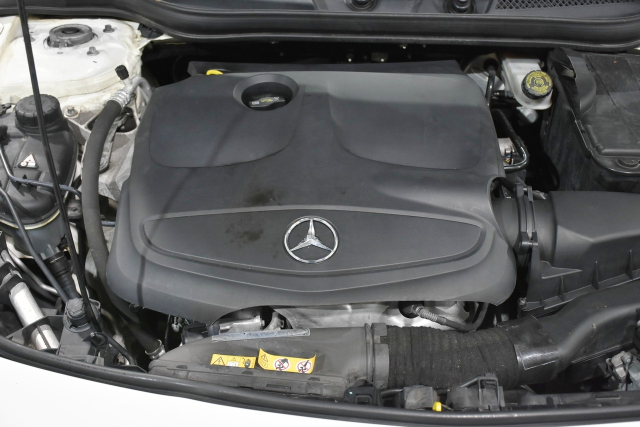 Mercedes-Benz CLA-Class CLA250 4MATIC 2014