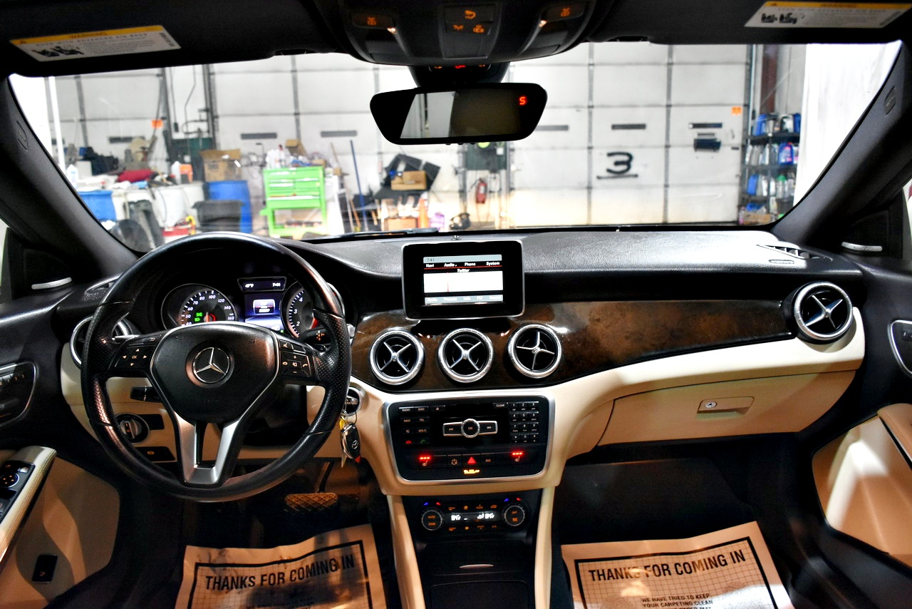 Mercedes-Benz CLA-Class CLA250 4MATIC 2014