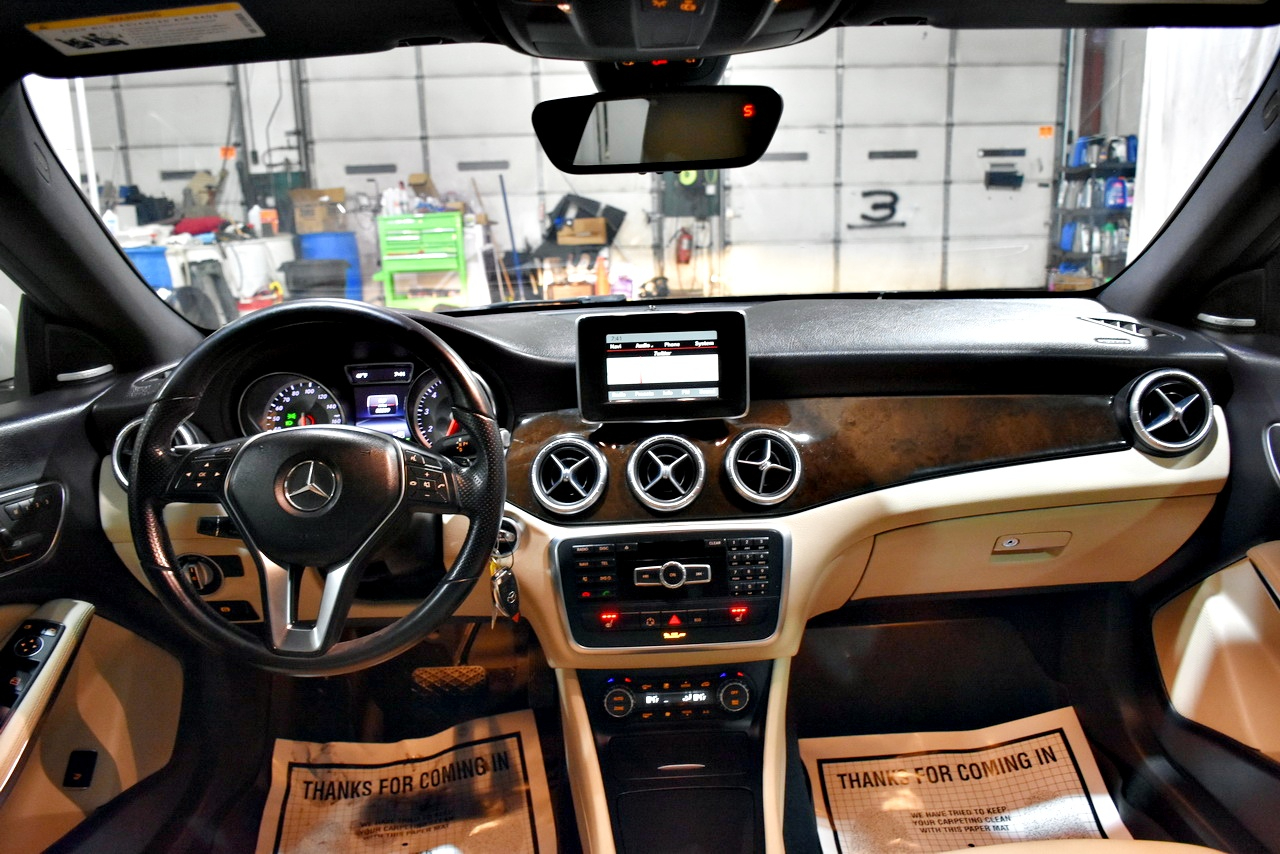 Mercedes-Benz CLA-Class CLA250 4MATIC 2014