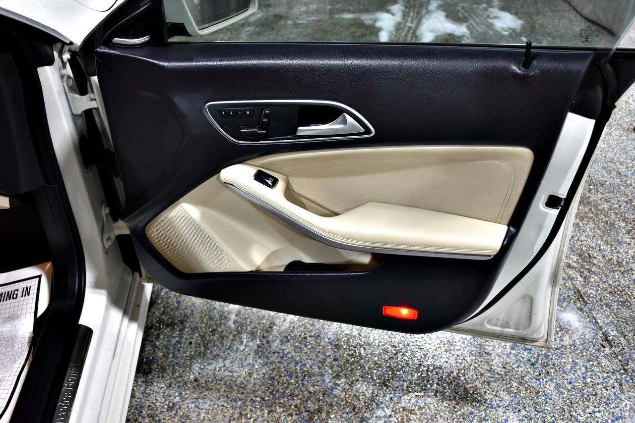 Mercedes-Benz CLA-Class CLA250 4MATIC 2014