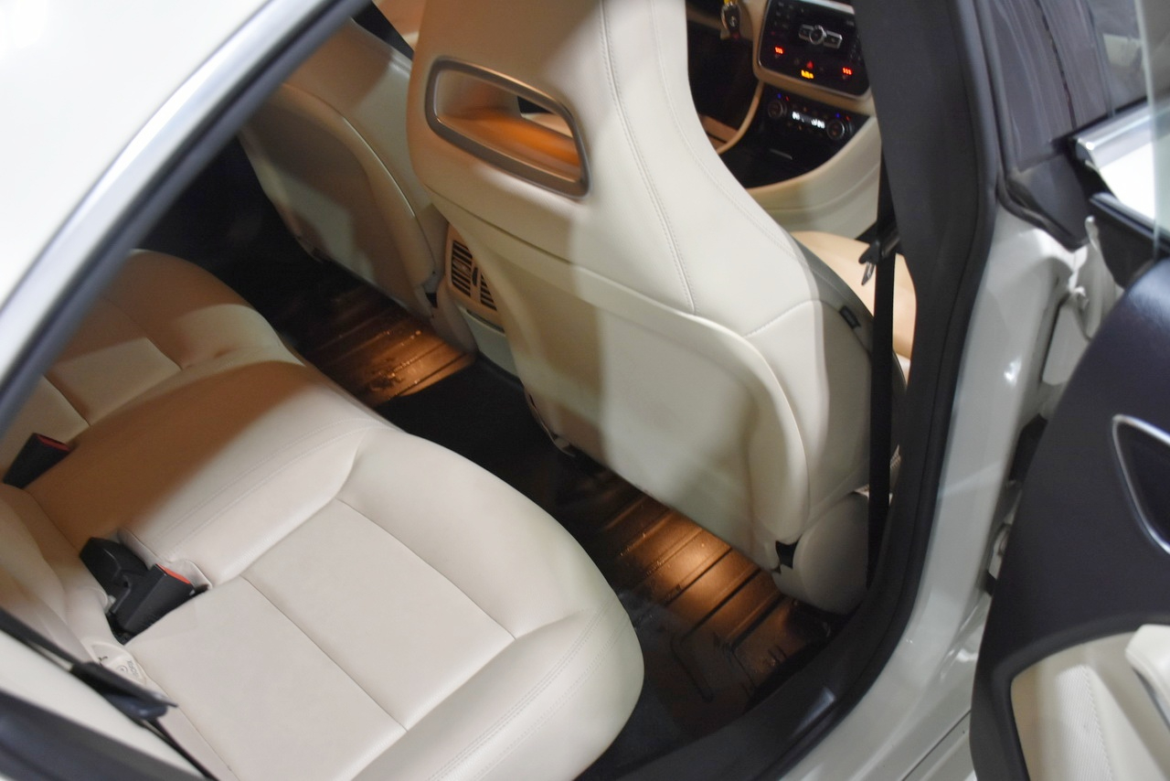 Mercedes-Benz CLA-Class CLA250 4MATIC 2014