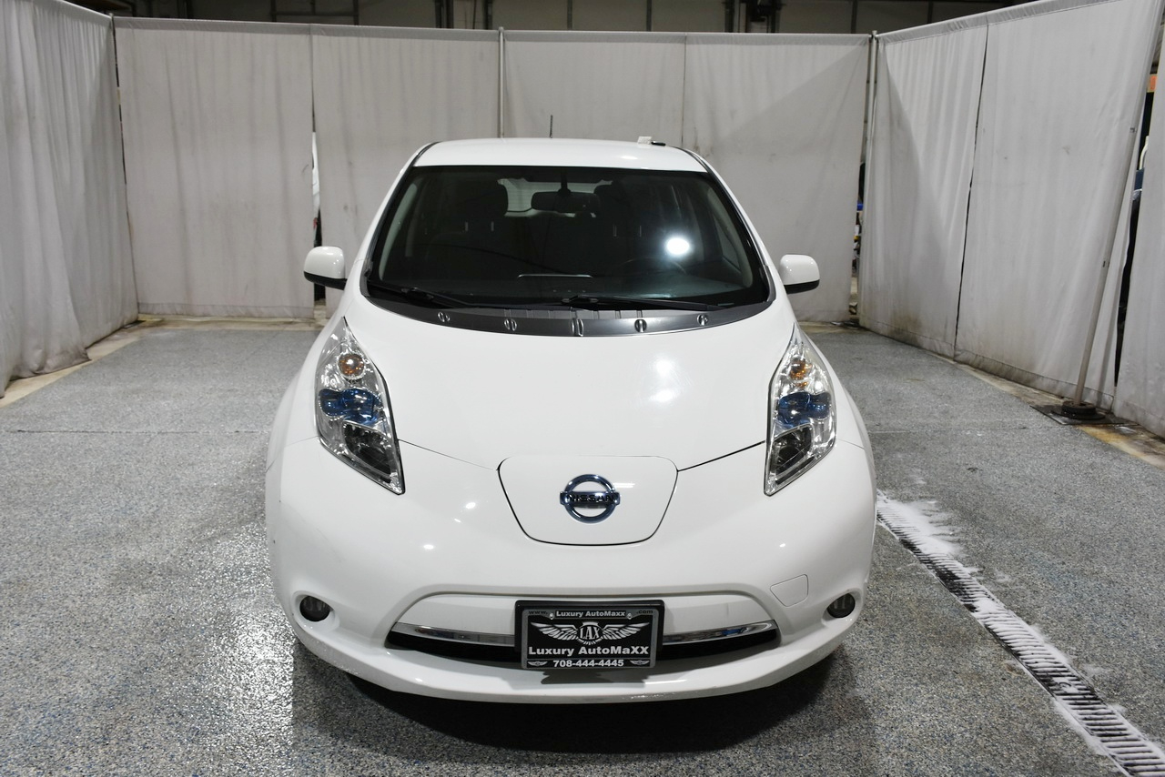 Nissan Leaf S 2015