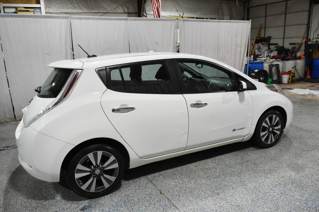 Nissan Leaf S 2015