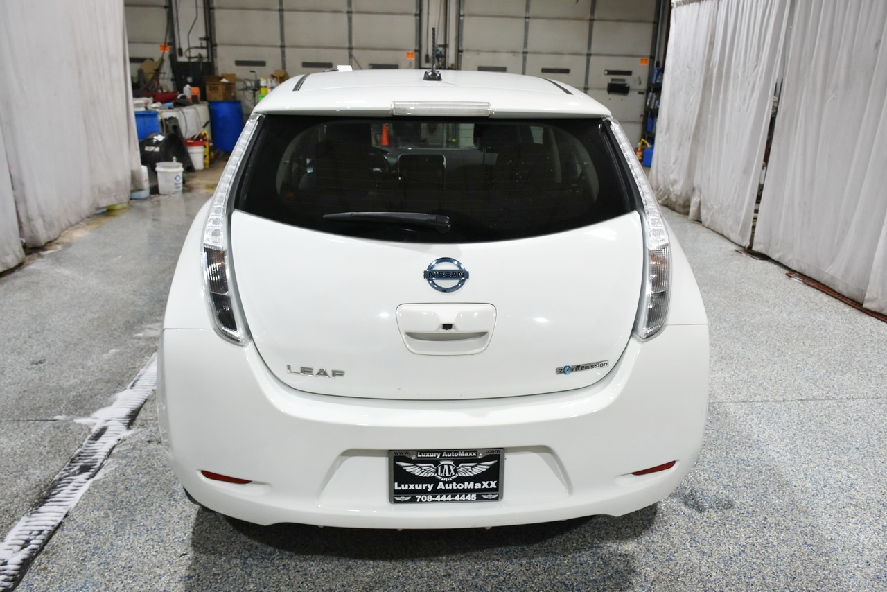 Nissan Leaf S 2015