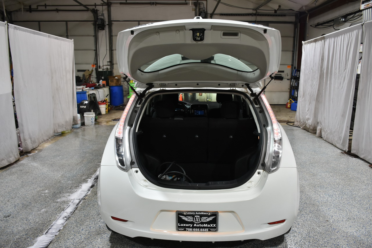 Nissan Leaf S 2015