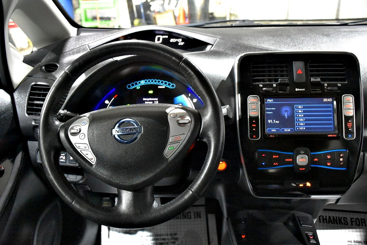 Nissan Leaf S 2015