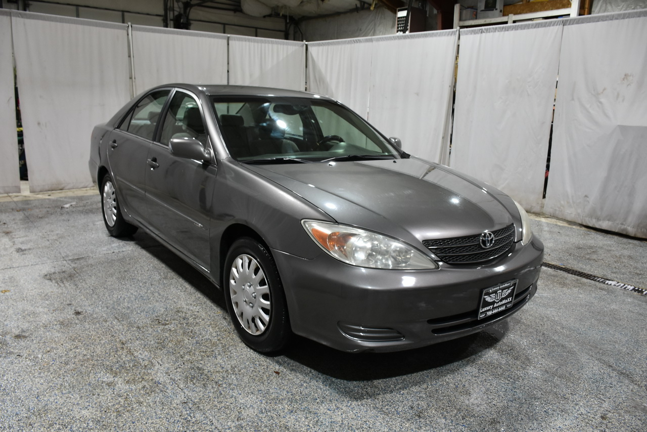 Toyota Camry LE 2002