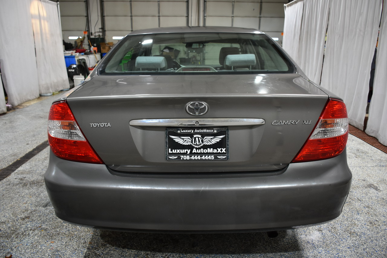 Toyota Camry LE 2002