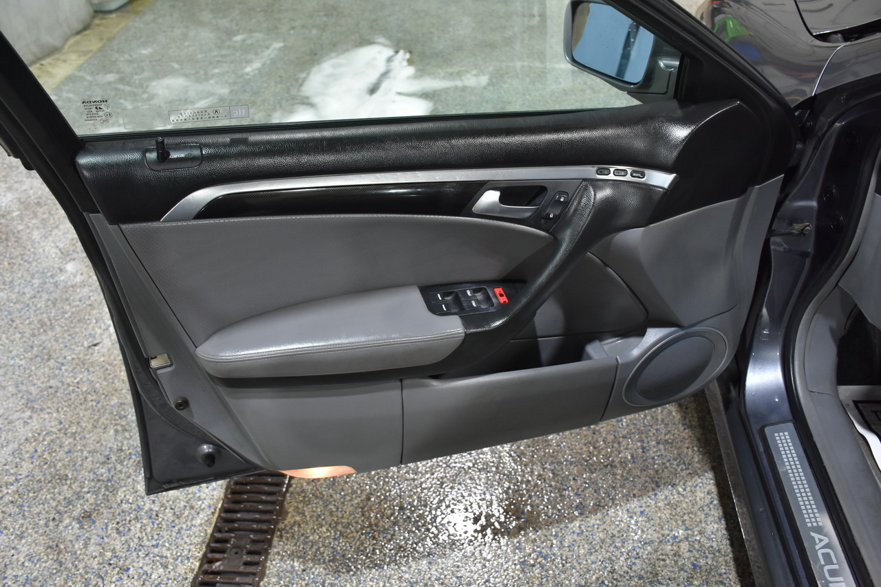 Acura TL 5-Speed AT 2006