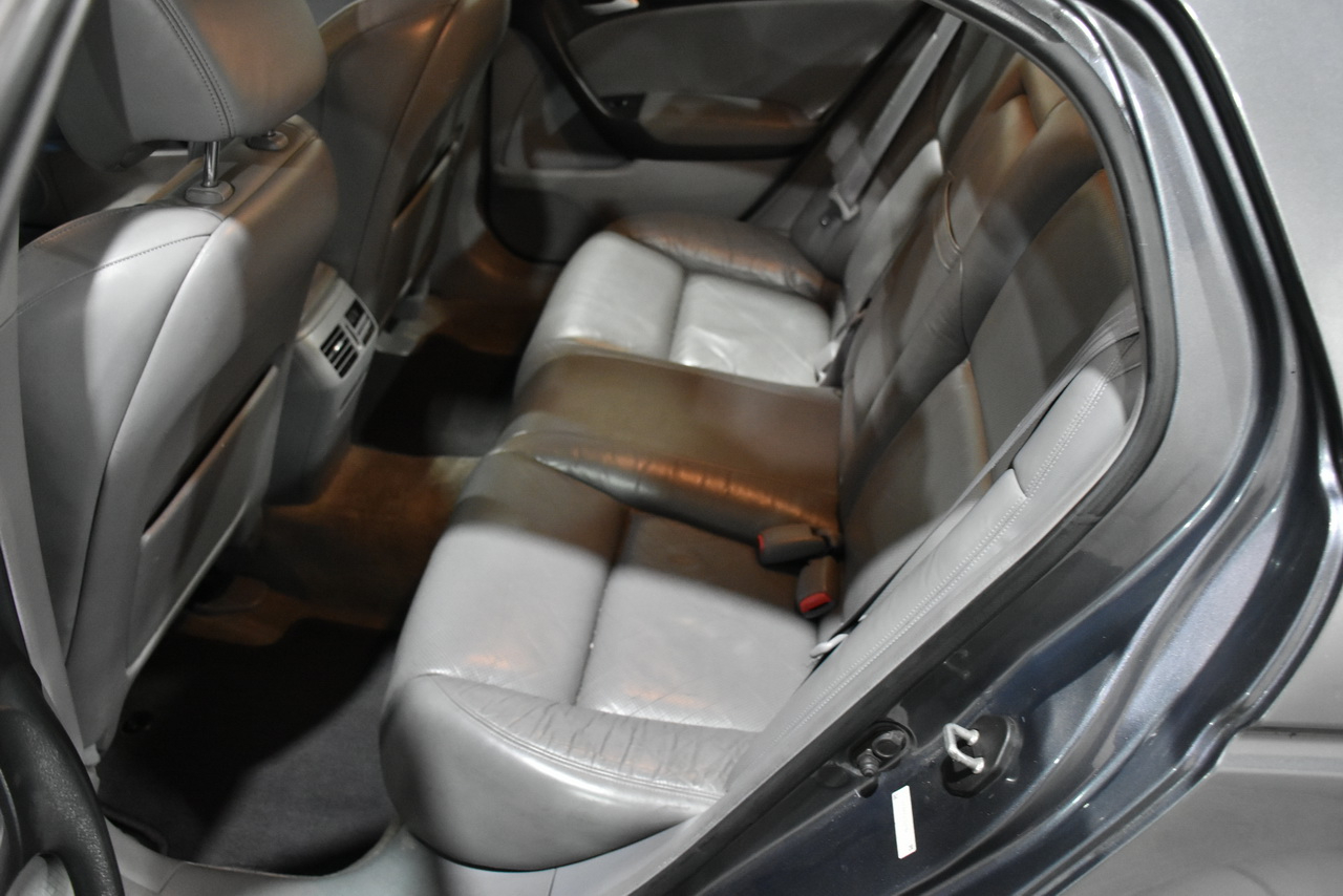 Acura TL 5-Speed AT 2006