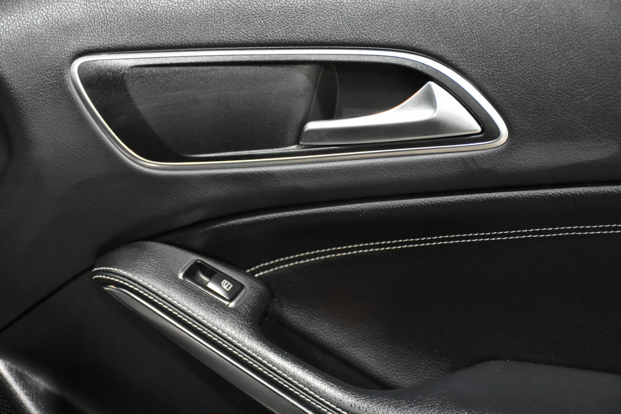 Mercedes-Benz GLA-Class GLA250 4MATIC 2017