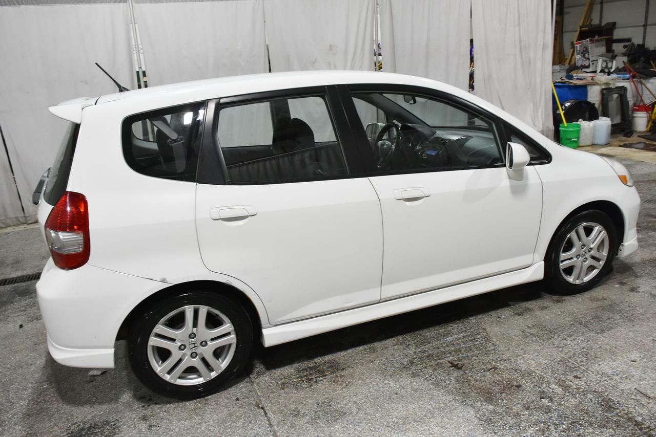 Honda Fit Sport 5-Speed AT 2007