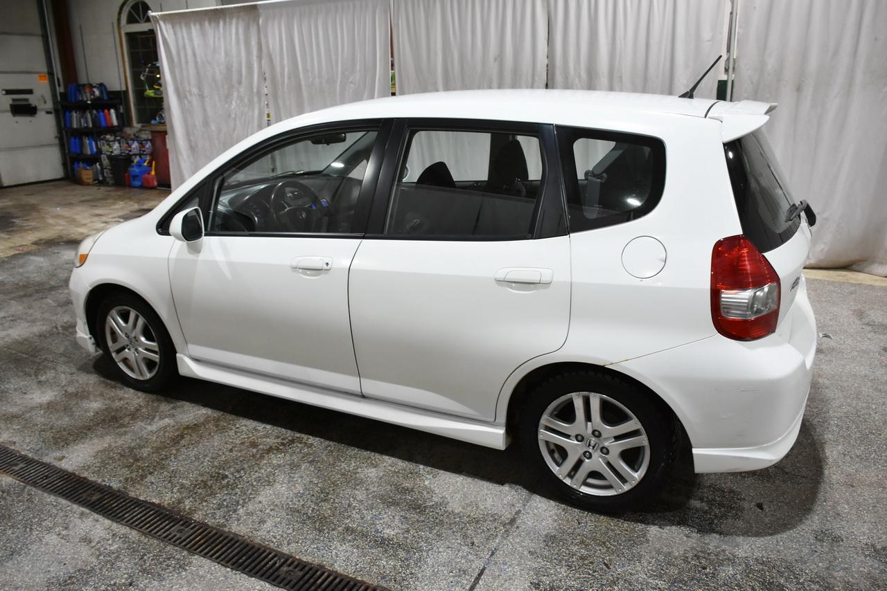 Honda Fit Sport 5-Speed AT 2007