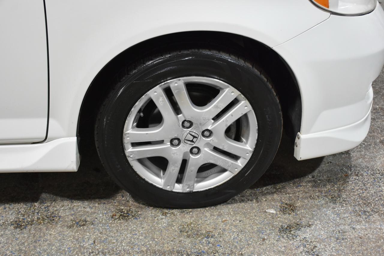 Honda Fit Sport 5-Speed AT 2007